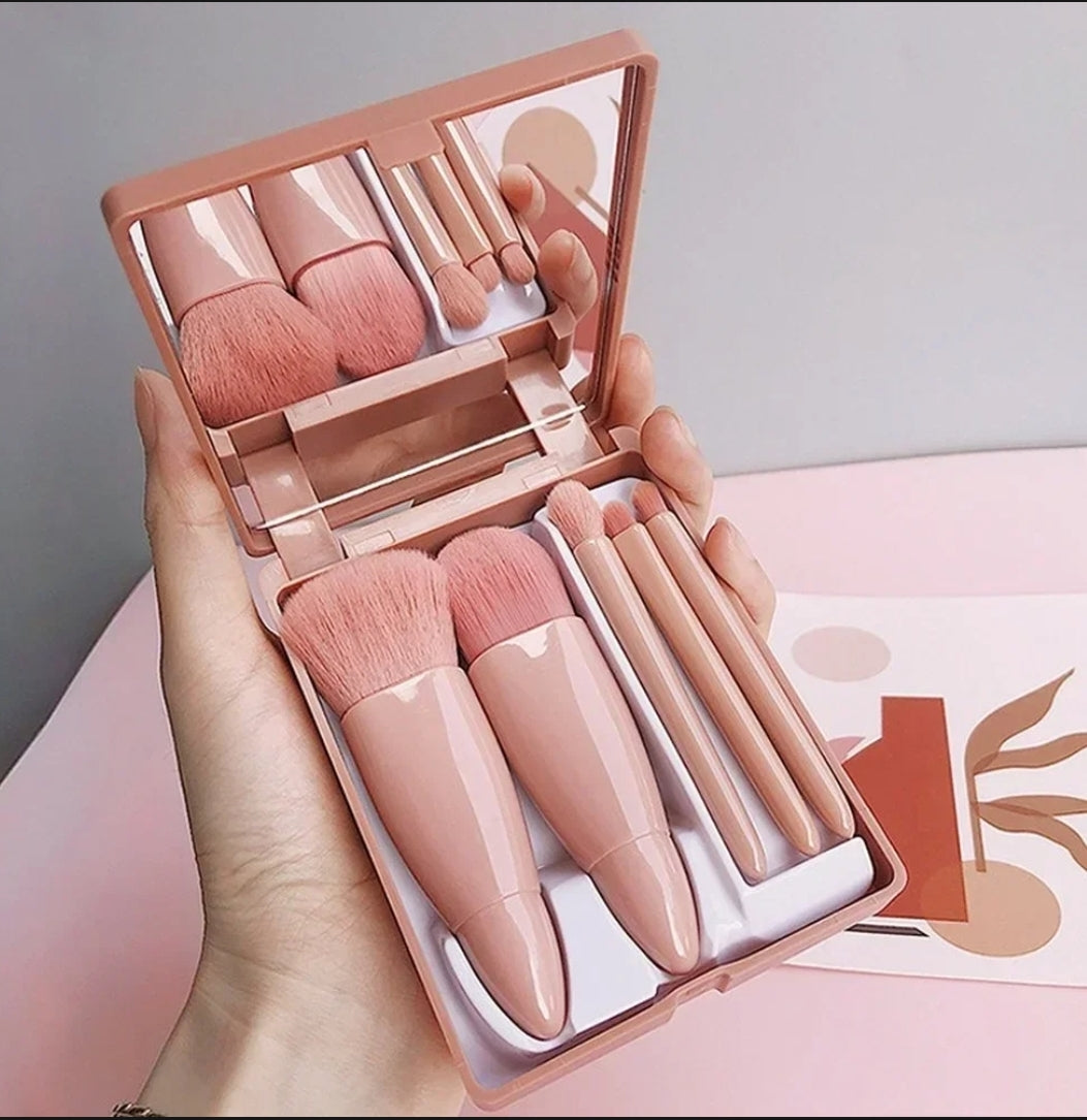 Mirror & Makeup Brush Set